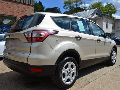Used 2018 Ford Escape S image 6
