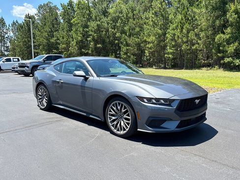 Used 2024 Ford Mustang Premium RWD image 7