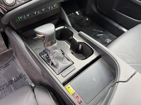 Used 2024 Lexus ES 350 Ultra Luxury w/ Accessory Package (Z2) FWD image 14