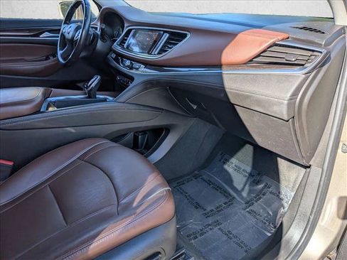 Used 2020 Buick Enclave Avenir w/ Avenir Technology Package image 22