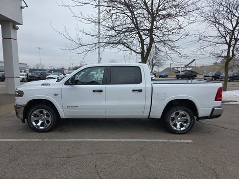 New 2026 RAM 1500 4x4 Crew Cab image 4