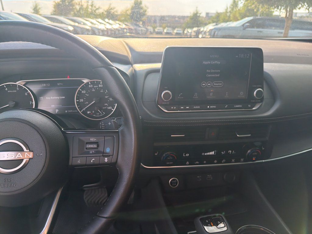 Used 2023 Nissan Rogue SV w/ SV Premium B Package AWD/4WD image 19