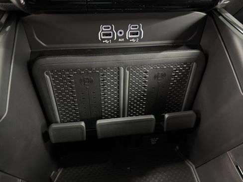 New 2026 RAM 2500 Laramie AWD/4WD image 22
