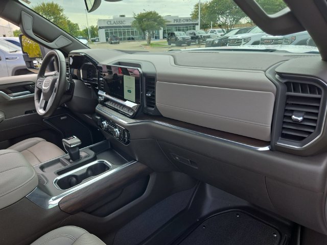 Used 2023 GMC Sierra 1500 SLT AWD/4WD image 27