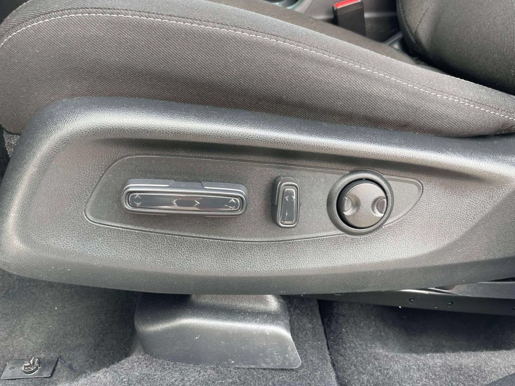 Certified 2024 Honda CR-V EX image 18
