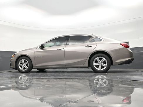 Used 2025 Chevrolet Malibu LS FWD image 22