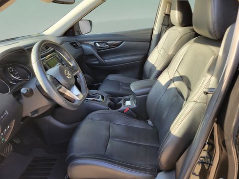 Used 2019 Nissan Rogue SL w/ Premium Package FWD image 15