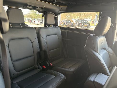 New 2026 Ford Bronco Badlands AWD/4WD image 21