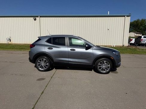 Used 2020 Buick Encore GX Select w/ Experience Buick Package FWD image 2