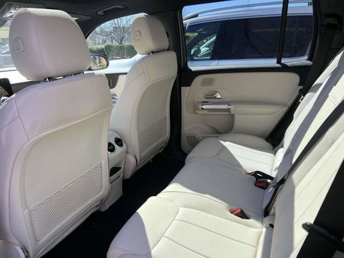 Certified 2023 Mercedes-Benz EQB 300 4MATIC image 11
