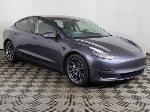 Used 2022 Tesla Model 3 Long Range image 52