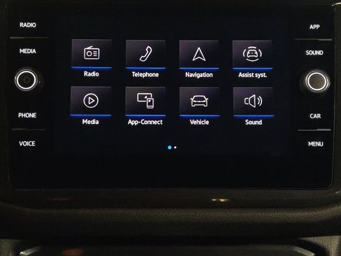 Used 2021 Volkswagen Tiguan SE w/ Panoramic Sunroof Package FWD image 25