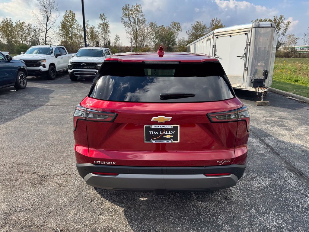 Used 2026 Chevrolet Equinox LT w/ Convenience Package II FWD image 6