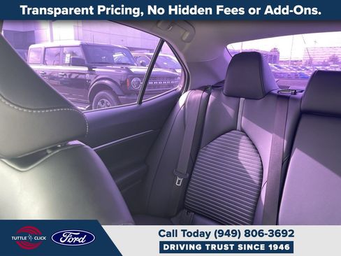 Used 2022 Toyota Camry SE w/ Carpet Mat Package (TMS) FWD image 4