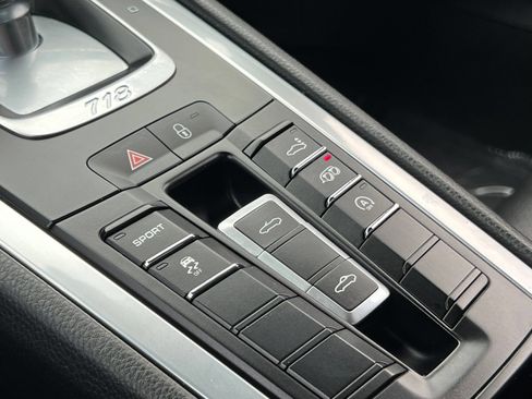 Certified 2019 Porsche 718 Boxster RWD image 28