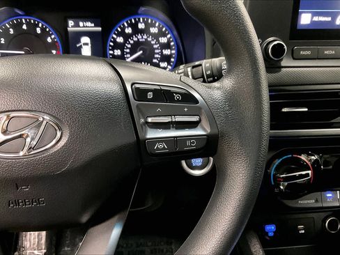 Used 2022 Hyundai Kona SEL AWD/4WD image 23