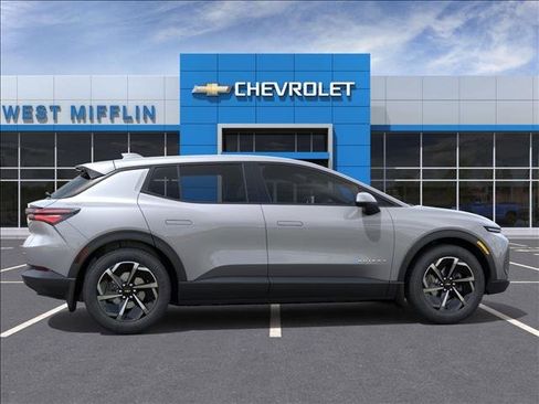 New 2026 Chevrolet Equinox EV LT image 5