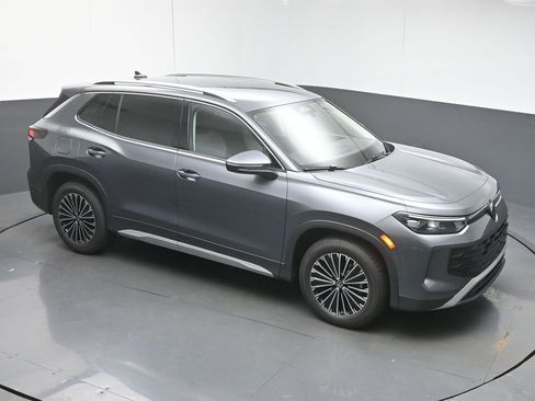 New 2026 Volkswagen Tiguan S image 39