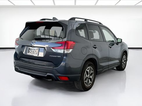 Used 2021 Subaru Forester Premium w/ Popular Package #1 AWD/4WD image 4