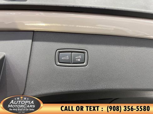 Used 2025 Porsche Cayenne S AWD/4WD image 21