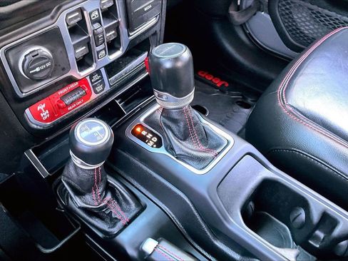 Used 2021 Jeep Gladiator Rubicon AWD/4WD image 30