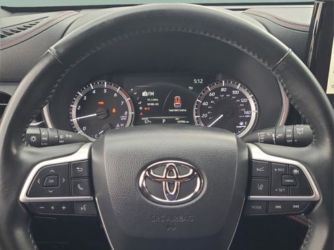 Certified 2023 Toyota Highlander XSE image 23
