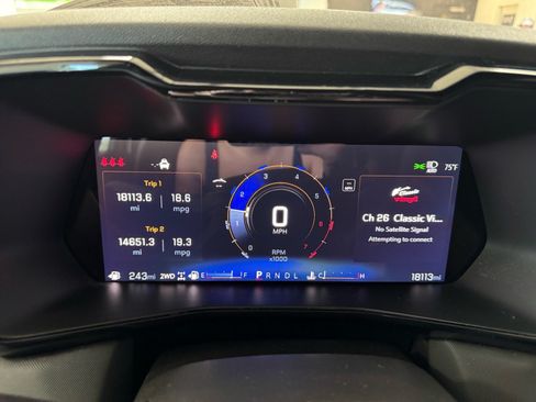 Used 2024 Chevrolet Colorado Z71 w/ Z71 Convenience Package 2 AWD/4WD image 24