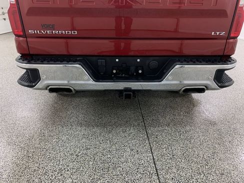 Used 2023 Chevrolet Silverado 1500 LTZ AWD/4WD image 36