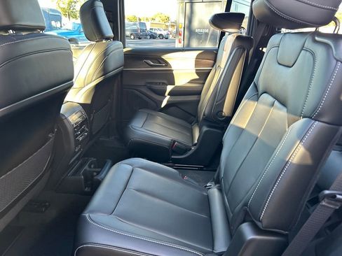 New 2025 Jeep Grand Cherokee L Limited w/ Luxury Tech Group II image 26