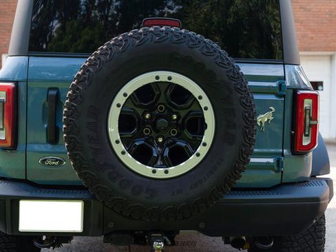Used 2023 Ford Bronco Badlands w/ Sasquatch Package AWD/4WD image 45