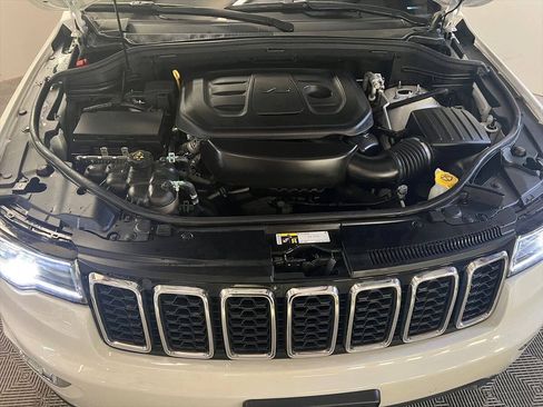 Used 2021 Jeep Grand Cherokee Limited w/ Luxury Group II AWD/4WD image 15