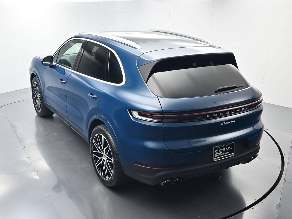 Certified 2024 Porsche Cayenne AWD/4WD image 37