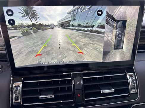 Certified 2024 Lincoln Navigator L Black Label image 34