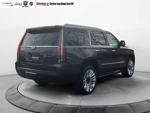 Used 2016 Cadillac Escalade Platinum image 6
