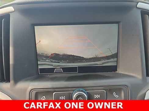 Used 2024 GMC Terrain SLE image 24