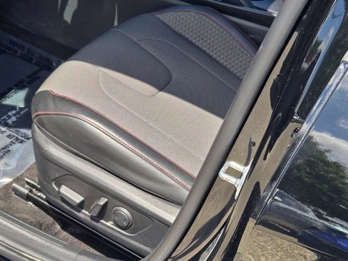 Certified 2025 Hyundai Elantra N Line FWD image 30