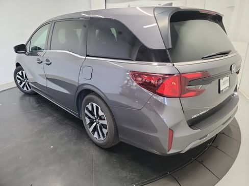 Used 2025 Honda Odyssey EX-L image 6