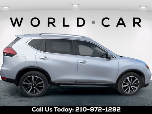 Used 2020 Nissan Rogue SL AWD/4WD image 2