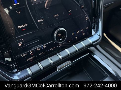 New 2026 GMC Yukon AT4 Ultimate w/ LPO, Floor Liner Package AWD/4WD image 17