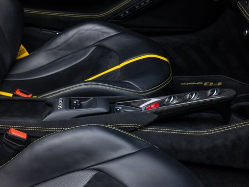 Certified 2023 Ferrari F8 Tributo RWD image 48
