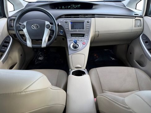 Used 2012 Toyota Prius Four image 12