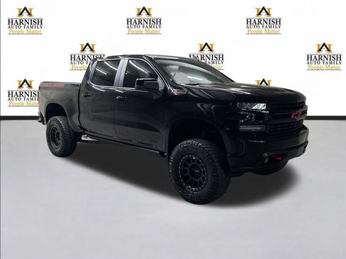 Used 2022 Chevrolet Silverado 1500 LT Trail Boss w/ Convenience Package II AWD/4WD image 3