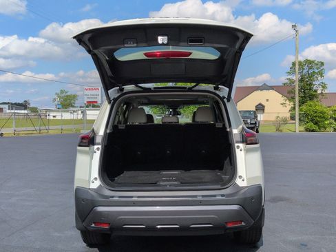 Used 2023 Nissan Rogue SL w/ SL Premium Package FWD image 33
