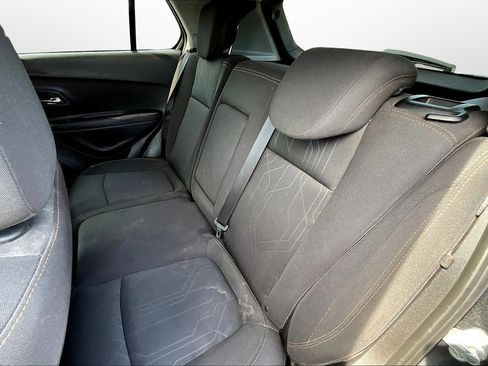 Used 2019 Chevrolet Trax LT image 18