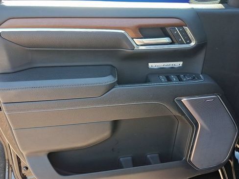 Used 2023 GMC Sierra 1500 Denali w/ Denali Reserve Package AWD/4WD image 6