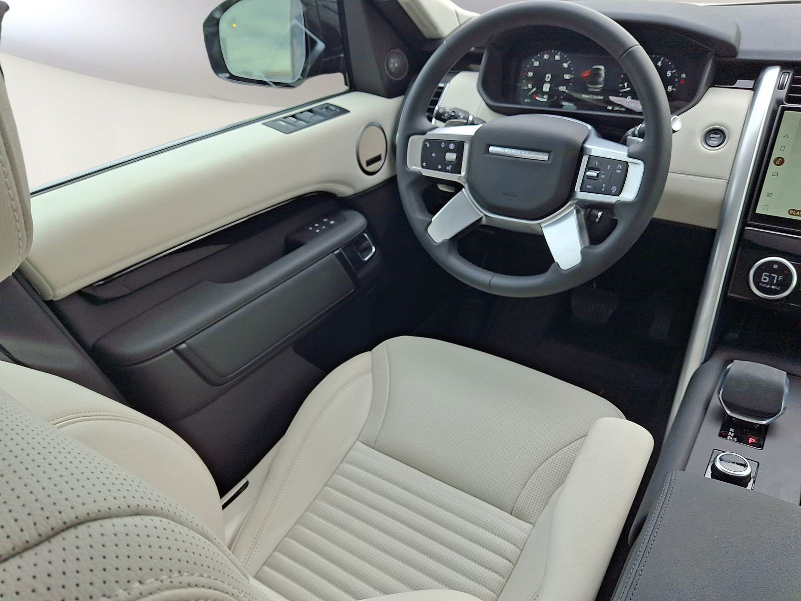 Certified 2026 Land Rover Discovery S AWD/4WD image 8