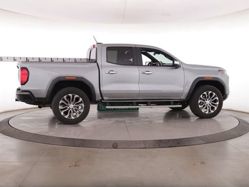 Used 2024 GMC Canyon Denali AWD/4WD image 6