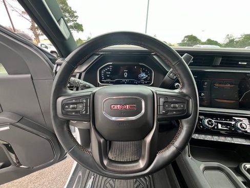 Used 2024 GMC Sierra 2500 AT4 w/ AT4 Premium Plus Package image 13