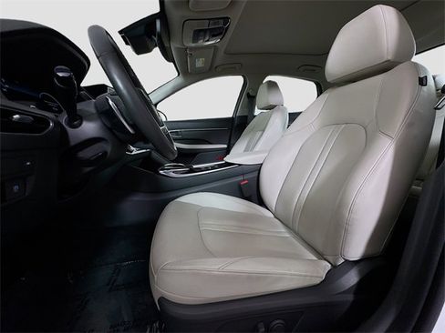 Used 2023 Hyundai Sonata Limited w/ Cargo Package image 18