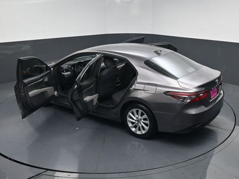 Used 2023 Toyota Camry LE image 20